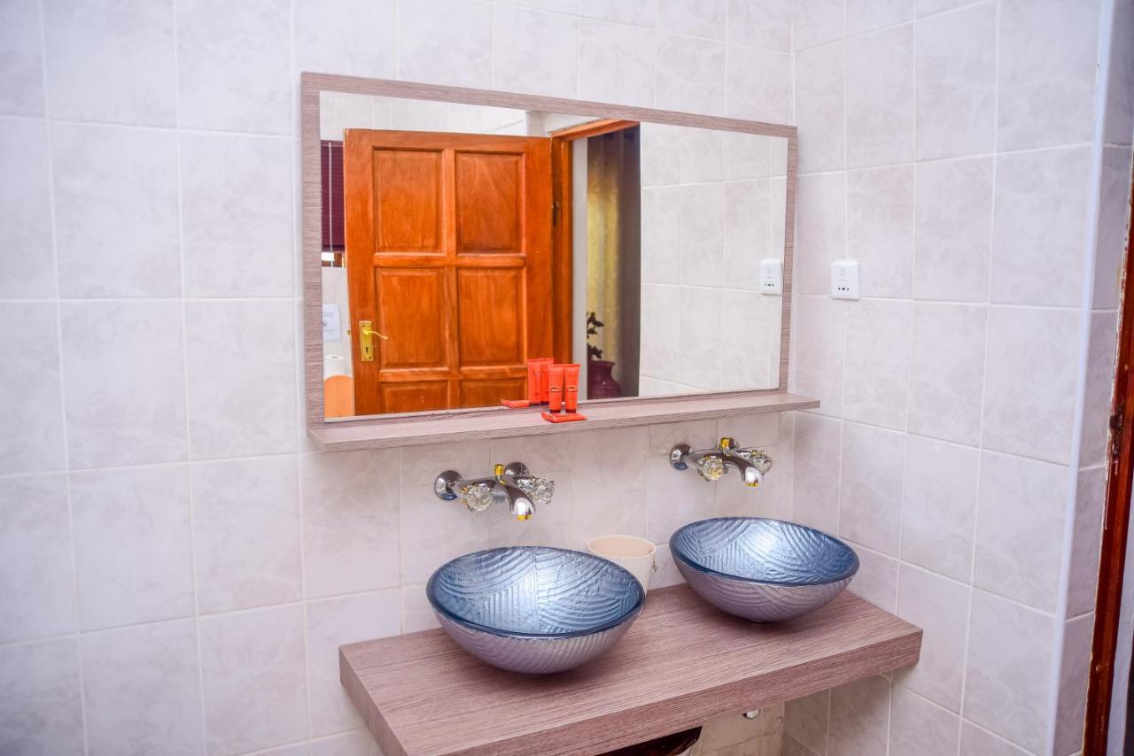 African Home Hotel Gaborone Luaran gambar