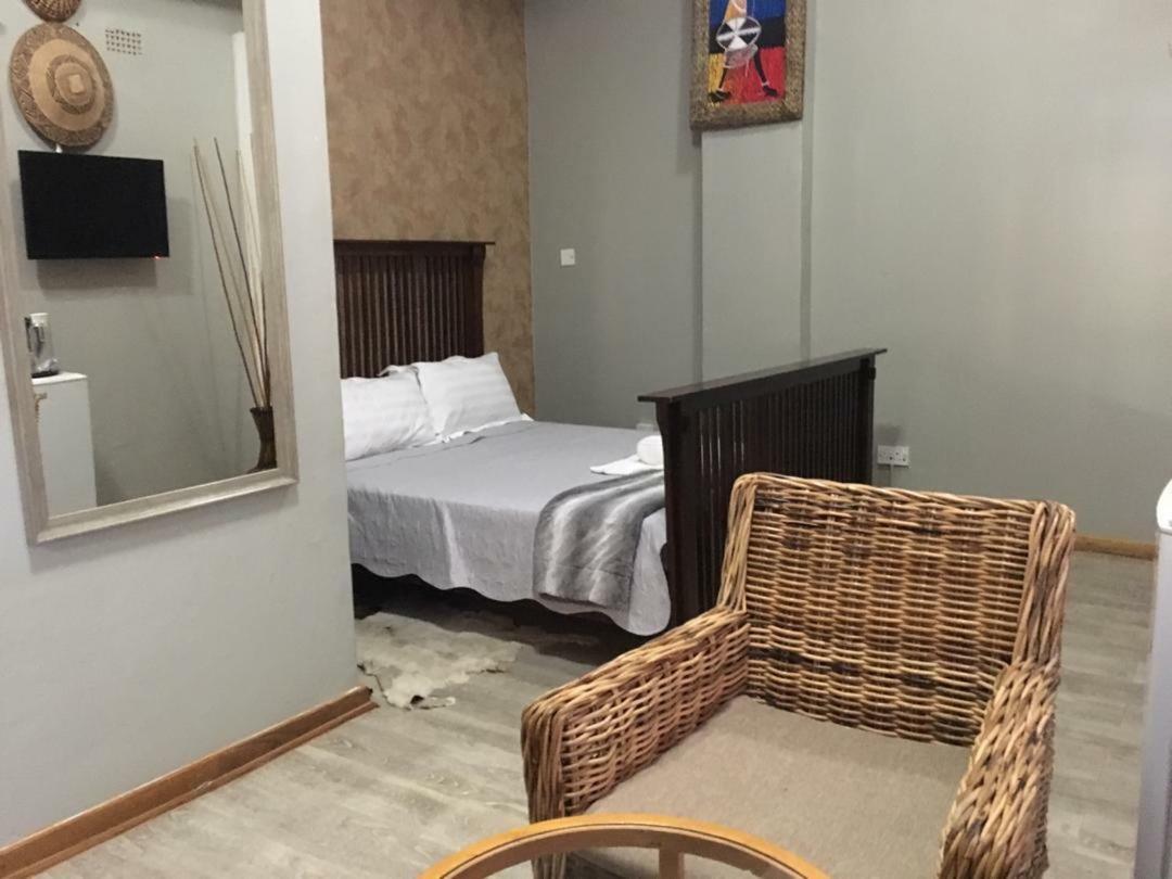 African Home Hotel Gaborone Luaran gambar